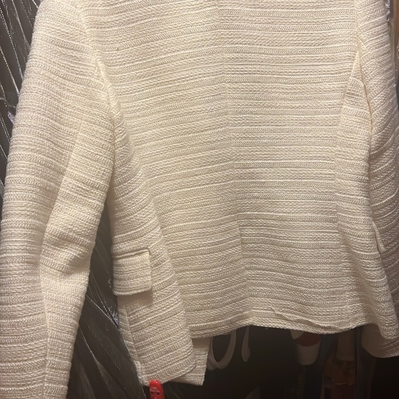 White jacket - Picture 5 of 6